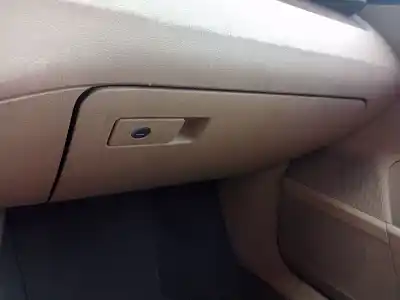 Peça sobressalente para automóvel em segunda mão porta luvas por volkswagen passat b5.5 variant (3b6) 2.0 tdi referências oem iam 