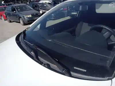Автозапчасти б/у левый передний рычаг стеклоочистителя за opel corsa d (s07) 1.2 lpg (l08, l68) ссылки oem iam 