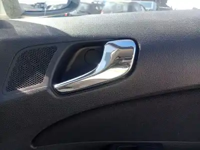 Pièce détachée automobile d'occasion POIGNÉE INTÉRIEURE AVANT DROITE pour OPEL CORSA D (S07)  Références OEM IAM   