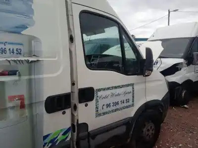 Автозапчастина б/у передні праві двері для iveco daily iv furgón 35c13 v, 35c13 v/p, 35s13 v, 35s13 v/p посилання на oem iam 
