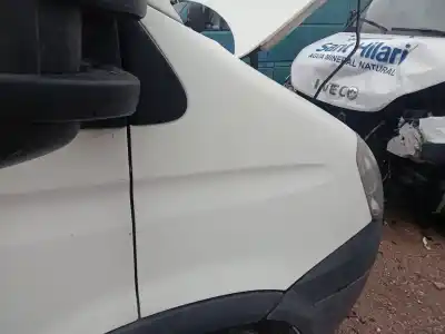 Автозапчастина б/у передне праве крило для iveco daily iv furgón 35c13 v, 35c13 v/p, 35s13 v, 35s13 v/p посилання на oem iam 