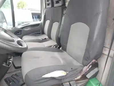 Автозапчасти б/у полный комплект сиденья за iveco daily iv furgón 35c13 v, 35c13 v/p, 35s13 v, 35s13 v/p ссылки oem iam   