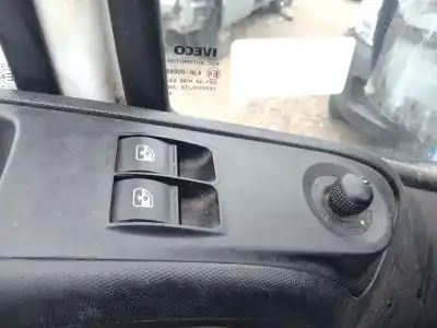 Автозапчастина б/у передні вікний вмикач для iveco daily vi caja/chasis 33s13, 35s13, 35c13 посилання на oem iam 