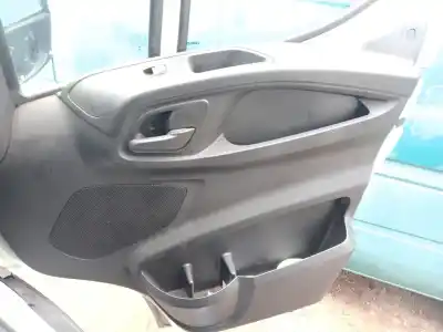 Автозапчастина б/у обработка передніх правіх дверей для iveco daily vi caja/chasis 33s13, 35s13, 35c13 посилання на oem iam 