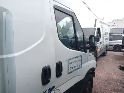 Автозапчастина б/у передні праві двері для iveco daily vi caja/chasis 33s13, 35s13, 35c13 посилання на oem iam 