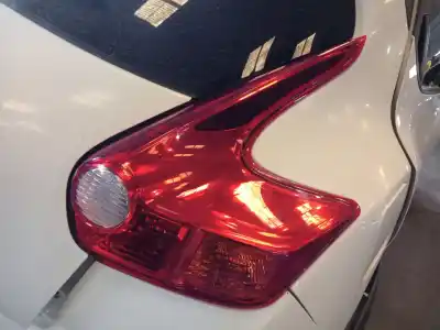 Pezzo di ricambio per auto di seconda mano luci posteriori destra per nissan juke (f15) 1.6 riferimenti oem iam 
