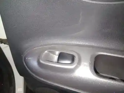Pezzo di ricambio per auto di seconda mano comando alzacristalli posteriori destro per nissan juke (f15) 1.6 riferimenti oem iam 