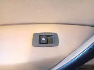 Peça sobressalente para automóvel em segunda mão Botão / Interruptor Elevador Vidro Traseiro Esquerdo por BMW X3 (E83) 3.0 D Referências OEM IAM   