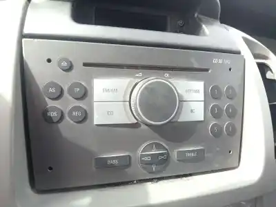 Tweedehands auto-onderdeel audiosysteem / radio-cd voor opel vivaro a autobús (x83) 2.0 cdti (f7. j7. a07) oem iam-referenties 