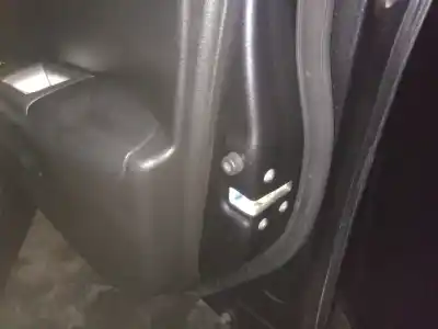 Автозапчастина б/у замок передній праві двері для subaru impreza fastback (gr, gh, g3) 2.0 d awd посилання на oem iam 