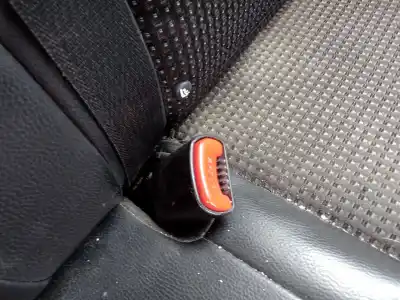 Автозапчасти б/у левый задний крюк ремня за chevrolet captiva (c100, c140) 2.2 d ссылки oem iam 