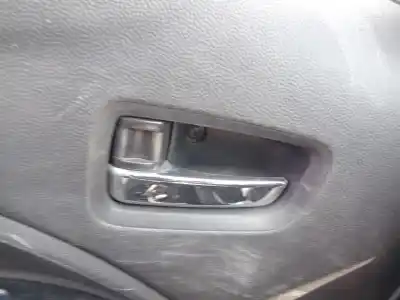 Автозапчасти б/у ЛЕВАЯ ПЕРЕДНЯЯ ВНУТРЕННЯЯ РУЧКА за MITSUBISHI MIRAGE / SPACE STAR VI FASTBACK (A0_A) 1.2 (A03A) ссылки OEM IAM   