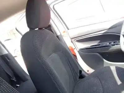 Автозапчастина б/у передне праве сиділо для mitsubishi mirage / space star vi fastback (a0_a) 1.2 (a03a) посилання на oem iam   