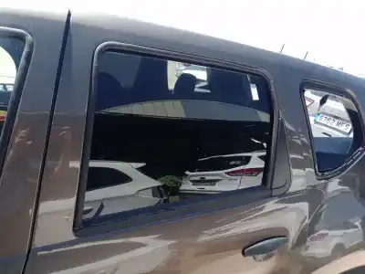 Автозапчасти б/у задняя левая дверь за dacia duster (hs_) 1.6 sce 115 ссылки oem iam 821012768r  