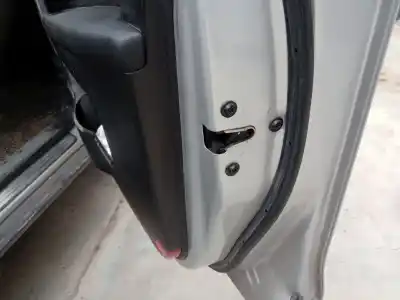 Автозапчастина б/у замок передній праві двері для chevrolet captiva (c100, c140) 2.2 d посилання на oem iam 94551312