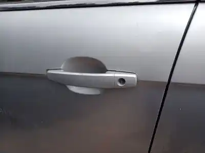 Gebrauchtes Autoersatzteil LINKER VORDERER ÄUSSERER GRIFF zum CHEVROLET CAPTIVA (C100, C140) 2.2 D OEM-IAM-Referenzen 96468266  