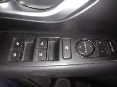 Peça sobressalente para automóvel em segunda mão botão / interruptor elevador vidro dianteiro esquerdo por hyundai i30 ranchera familiar (pde) 1.0 t-gdi referências oem iam 