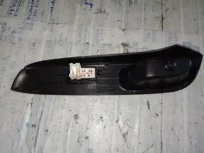 Second-hand car spare part right front power window switch for nissan note (e12) 1.2 oem iam references 80960  