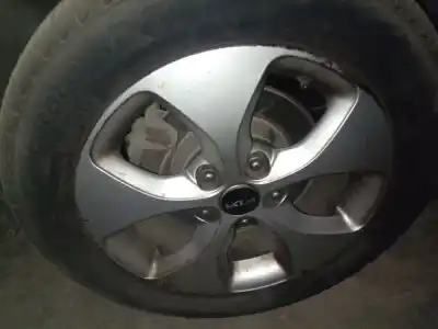 Peça sobressalente para automóvel em segunda mão jogo de jantes por kia carens ( ) 1.7 crdi cat referências oem iam   