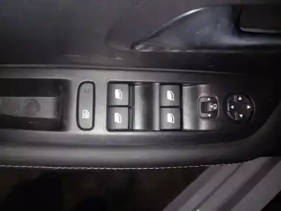 Second-hand car spare part LEFT FRONT POWER WINDOW SWITCH for PEUGEOT 208 II (UB_, UP_, UW_, UJ_) 1.2 PureTech 100 OEM IAM references   