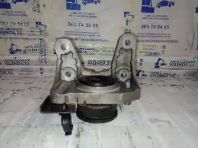 Pezzo di ricambio per auto di seconda mano SUPPORTO MOTORE per OPEL VIVARO Combi 2.7t Corto Riferimenti OEM IAM 8200219372A  