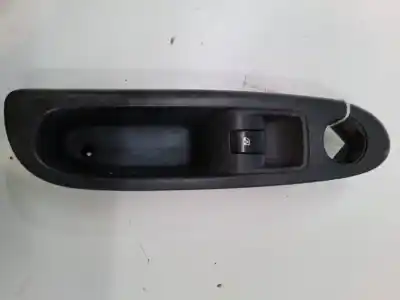 Piesă de schimb auto la mâna a doua PANOU COMANDÃ GEAMURI ELECTRICE FATÃ PARTEA DIN DREAPTA pentru RENAULT CLIO II FASE I (B/CB0)  Referințe OEM IAM   