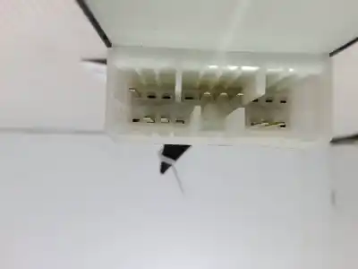 İkinci el araba yedek parçası sol ön pencere anahtari için suzuki swift iii (mz, ez) 1.3 (rs 413) oem iam referansları    İkinci el araba yedek parçası sol ön pencere anahtari için suzuki swift iii (mz, ez) 1.3 (rs 413) oem iam referansları