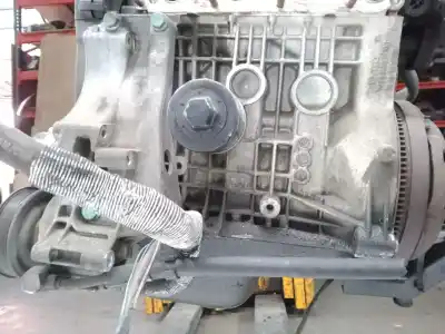Piesă de schimb auto la mâna a doua motor complet pentru volkswagen polo (6n2) 1.0 referințe oem iam aud  