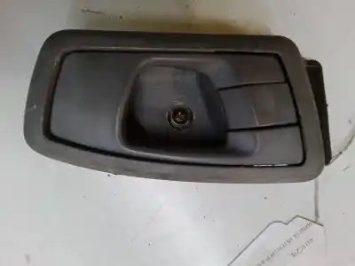 Автозапчастина б/у ЛІВА ПЕРЕДНЯ ВНУТРІШНЯ РУЧКА для KIA CARENS II MONOSPACE (FJ)  Посилання на OEM IAM   