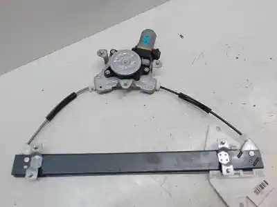Pièce détachée automobile d'occasion LÉVE GLACE ARRIÈRE DROIT pour SSANGYONG KORANDO (CK)  Références OEM IAM 98840CZ010 RR RH  