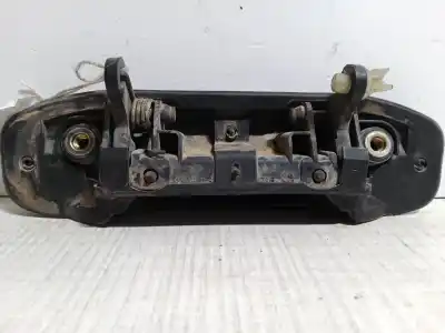 Pièce détachée automobile d'occasion poignée de porte avant droite pour mitsubishi montero   (v3_w, v2_w, v4_w) 2.8 td (v46w, v26w) références oem iam   