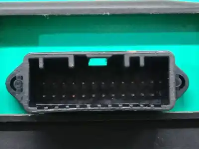 Peça sobressalente para automóvel em segunda mão quadrante por dacia sandero 1.2 16v referências oem iam 21677499-2  