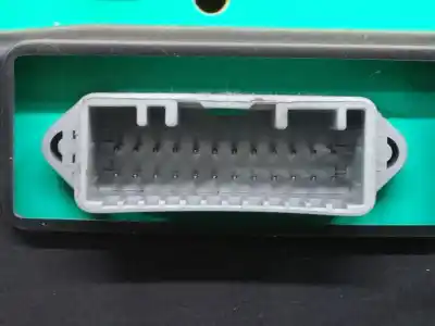 Peça sobressalente para automóvel em segunda mão quadrante por dacia sandero 1.2 16v referências oem iam 21677499-2  