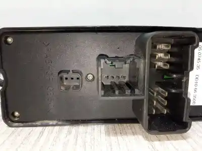 Peça sobressalente para automóvel em segunda mão botão / interruptor elevador vidro dianteiro esquerdo por mazda 2 (dy) 1.4 cd referências oem iam 3m71-a24185-c  