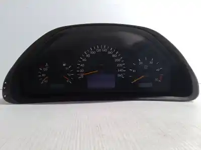Piesă de schimb auto la mâna a doua Ceas Bord pentru BMW 3 (E46) 330 i Referințe OEM IAM 87001357  