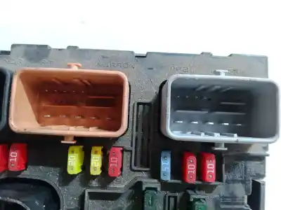 Peça sobressalente para automóvel em segunda mão caixa de fusíveis e relés por citroen c3 i (fc_, fn_) 1.1 i referências oem iam 9661707880  