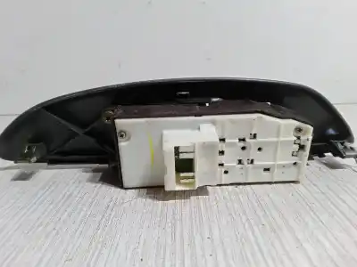 Pièce détachée automobile d'occasion commande de lève vitre avant gauche pour toyota yaris (_p1_) 1.3 (ncp10_, scp12_) références oem iam   
