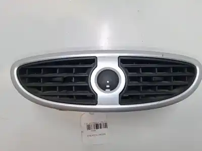 Second-hand car spare part air vent for renault clio iii (br0/1, cr0/1) 1.5 dci (br17, cr17) oem iam references   