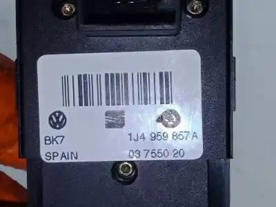 Second-hand car spare part left front power window switch for skoda octavia i (1u2) 1.8 t oem iam references 1j4959857a  