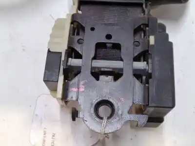 Peça sobressalente para automóvel em segunda mão cinto de segurança dianteiro esquerdo por citroen c3 i (fc_, fn_) 1.4 hdi referências oem iam   