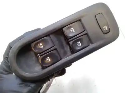 Second-hand car spare part LEFT FRONT POWER WINDOW SWITCH for RENAULT CLIO III (BR0/1, CR0/1)  OEM IAM references 8200356541  
