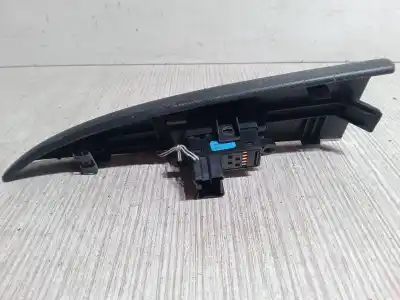 Peça sobressalente para automóvel em segunda mão botão / interruptor elevador vidro dianteiro direito por nissan note (e11, ne11) 1.5 dci referências oem iam   