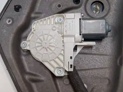 Автозапчасти б/у задний правый стеклорегулятор за skoda superb combi (3t5) 2.0 tdi dpf ссылки oem iam 8x0959795b 3t5839402a 