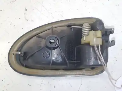 Tweedehands auto-onderdeel binnen handgreep achter achter voor renault scénic i monospace (ja0/1_, fa0_) 1.4 16v (ja0d, ja1h, ja0w, ja10) oem iam-referenties   