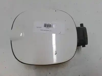 Second-hand car spare part outer fuel cap for fiat 500l (351_, 352_) 1.6 d multijet (199lye1b) oem iam references 