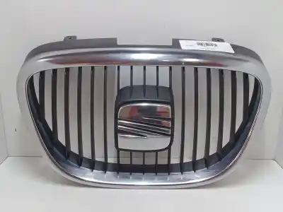 Автозапчасти б/у ПЕРЕДНЯЯ РЕШЕТКА за SEAT TOLEDO III (5P2)  ссылки OEM IAM   