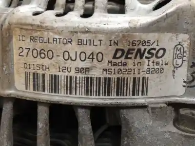 Pièce détachée automobile d'occasion ALTERNATEUR pour TOYOTA YARIS (_P1_)  Références OEM IAM 270600J040  