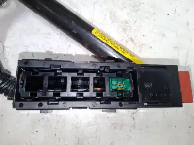Pezzo di ricambio per auto di seconda mano gancio cintura anteriore destro per opel corsa c (x01) 1.2 (f08, f68) riferimenti oem iam   