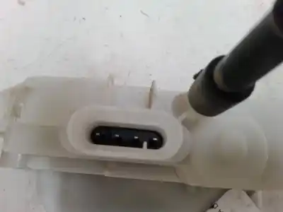 Pezzo di ricambio per auto di seconda mano serratura porta anteriore destra per renault twingo ii (cn0_) 1.2 16v (cn04, cn0a, cn0b) riferimenti oem iam   