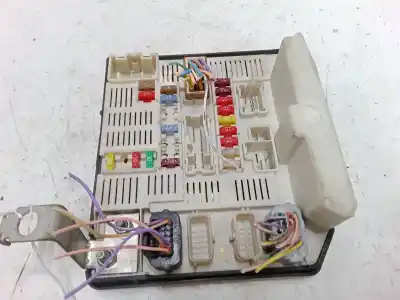 Second-hand car spare part Fuse Box Unit for RENAULT SCÉNIC II (JM0/1_) 1.6 16V (JM1R) OEM IAM references 8200481866G  